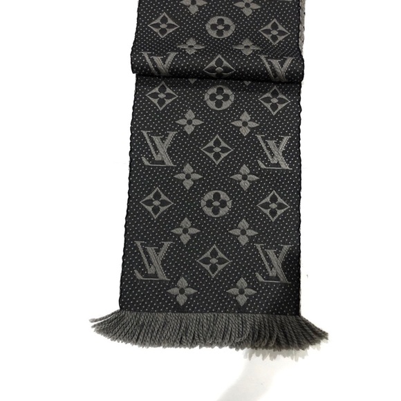 Authentic Louis Vuitton Monogram Logomania Wool Silk Scarf Logomania GM0168 - Picture 10 of 11